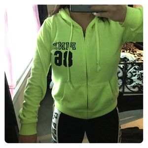 VS Hoodie
