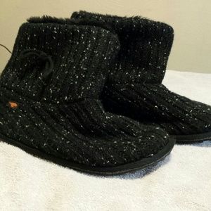 Black rocket dog ankle boots