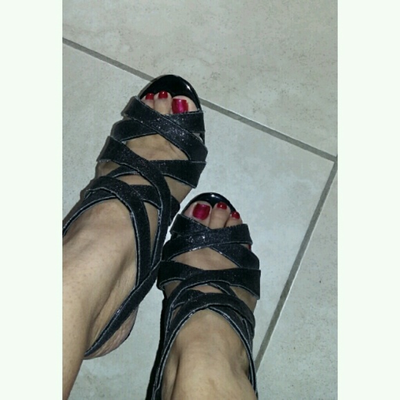 SOLD Heels - Picture 2 of 4