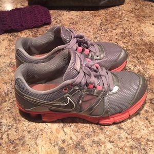 Nike REAX tennis shoes