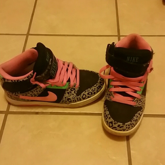 🎀FlashSale!🎀Leopard print Nikes
