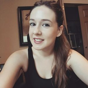 Meet your Posher, Hayley