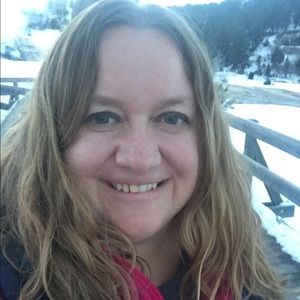 Meet your Posher, Lori