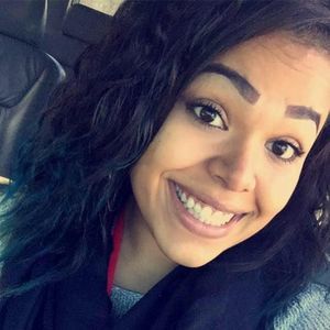 Meet your Posher, Damaris