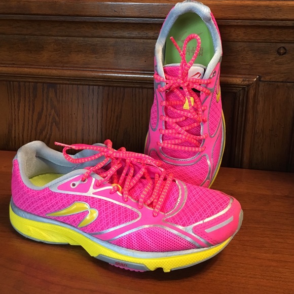 Newton gravity III Womens running shoes