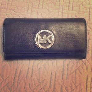 Womens Michael Kors wallet. Black. Gently used.