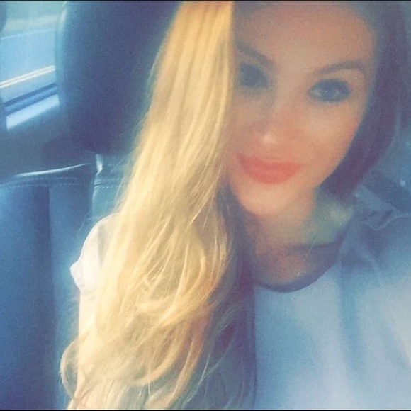 Meet your Posher, Victoria