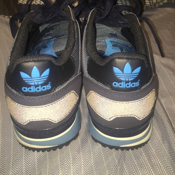 Adidas - Picture 2 of 4