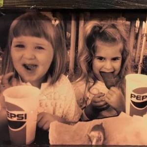 Meet your Posher, Caitlin