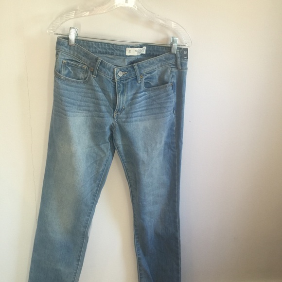 New with tags Abercrombie and Fitch skinny jean
