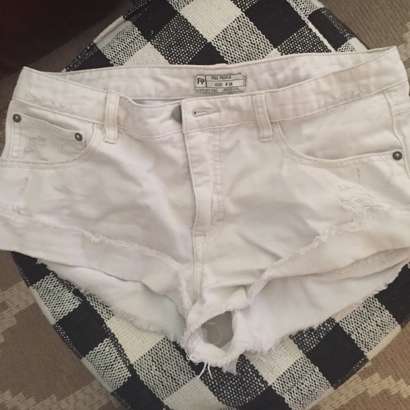 Free People irreplaceable cut off short