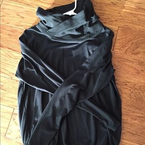 Lululemon cowl neck pullover