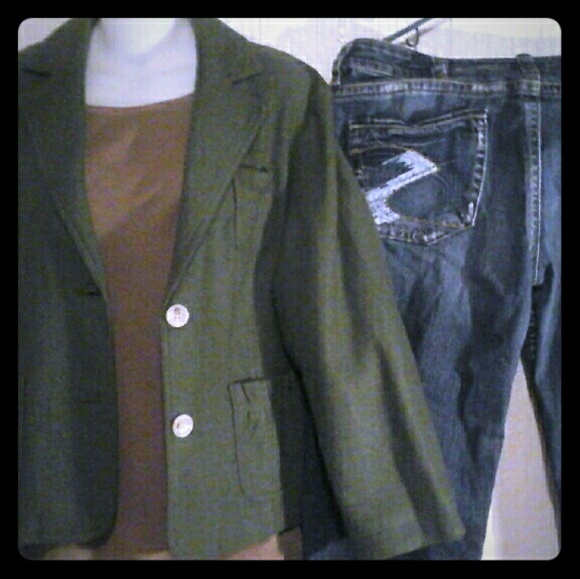 Silver jeans, blouse, blazer