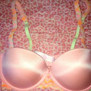 PINK Victoria secret bra