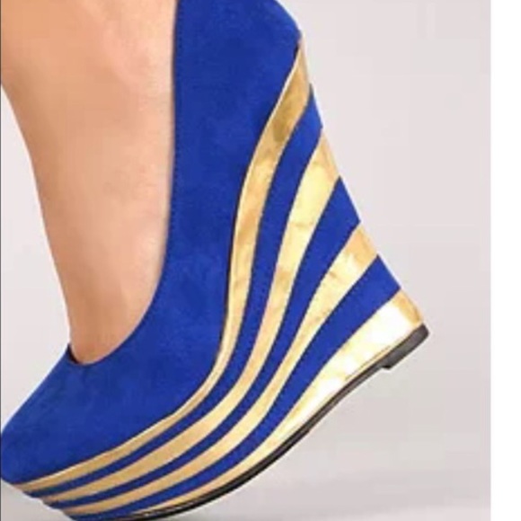 Royal blue & metallic gold wedges - Picture 4 of 4