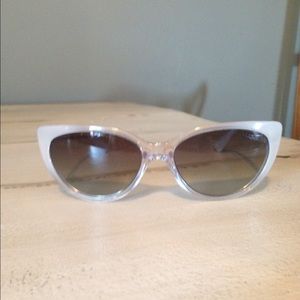 Vogue Cateye sunnies