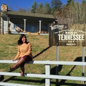 Meet your Posher, Kelly