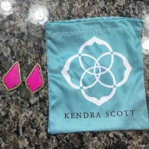 Authentic Kendra Scott Hot Pink Alex earrings 🎀