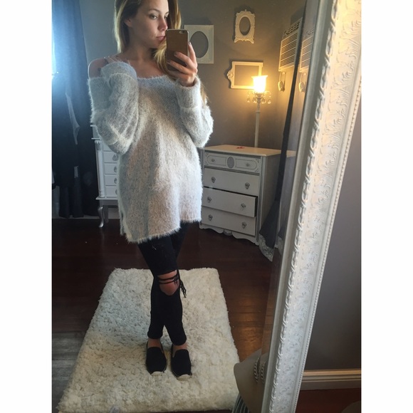 {Sold out}Super lush light grey knit - Picture 3 of 4