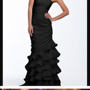 Beautiful black Dailia Macphee mermaid dress