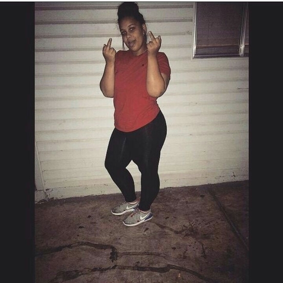 Meet your Posher, Catlin - Picture 1 of 1