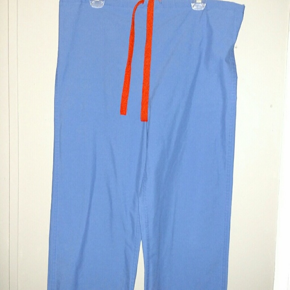 Scrub pants. Size small.