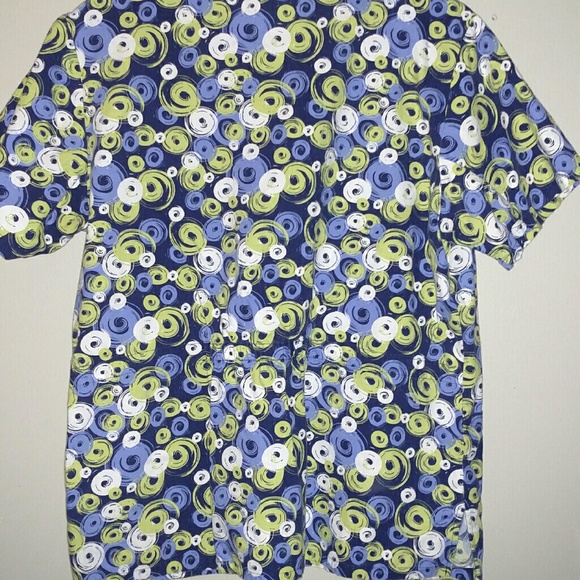 Scrub top. Size Medium. - Picture 2 of 4