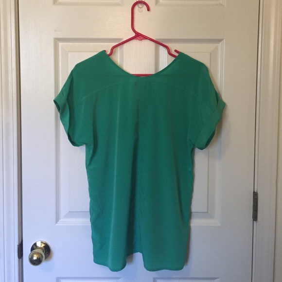 Green blouse - Picture 2 of 2