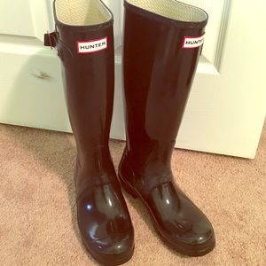 Hunter tall glossy rain boot
