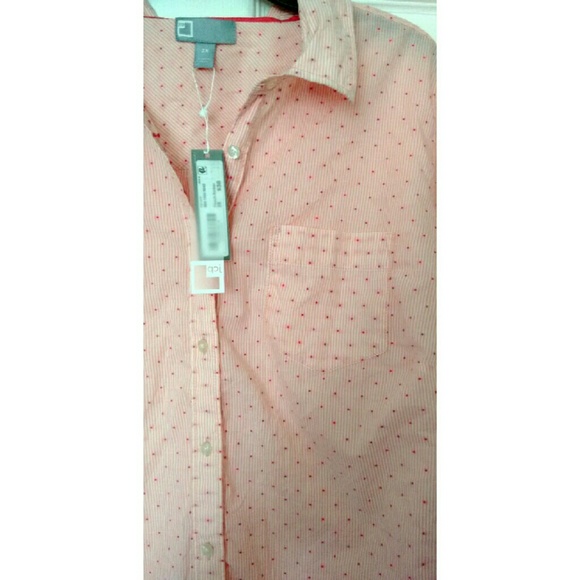 🆕 Plus Size Button Up Shirt - Picture 2 of 4