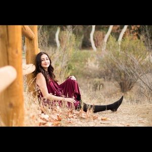 Meet your Posher, Loraine