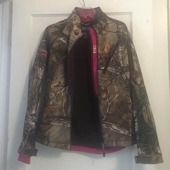 Realtree women's jacket.