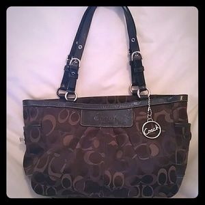 COACH CHOCOLATE BROWN SIG TOTE/ F13762