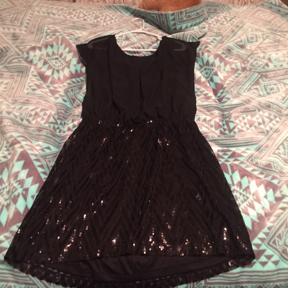 NWOT sequence dress 💕