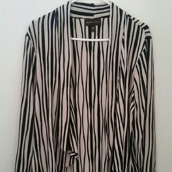 *Final Price* Dana Buchman Blazer
