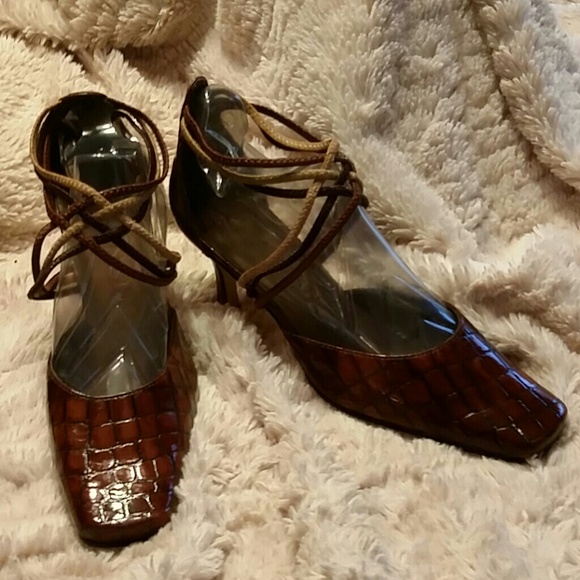 New York transit heels