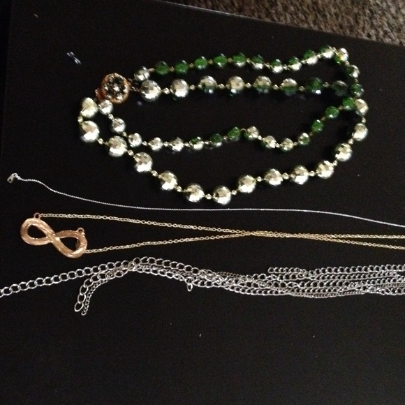 Jewelry bundle - Picture 2 of 4