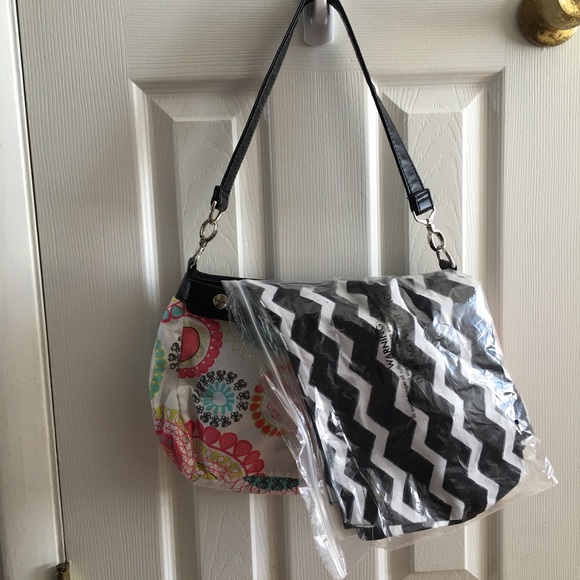 Thirty One Suite Skirt Purse with extra skirt