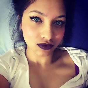 Meet your Posher, Paola