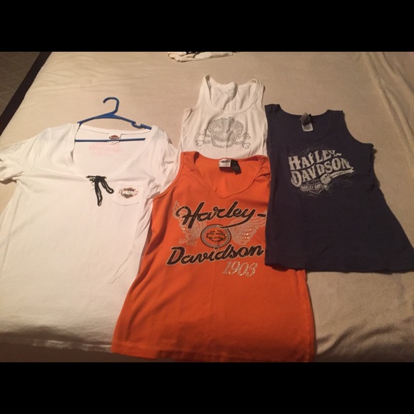 1 Harley Davidson shirt and 1 Skull shirt.