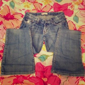 💜PRICE DROP💜BKE Jeans