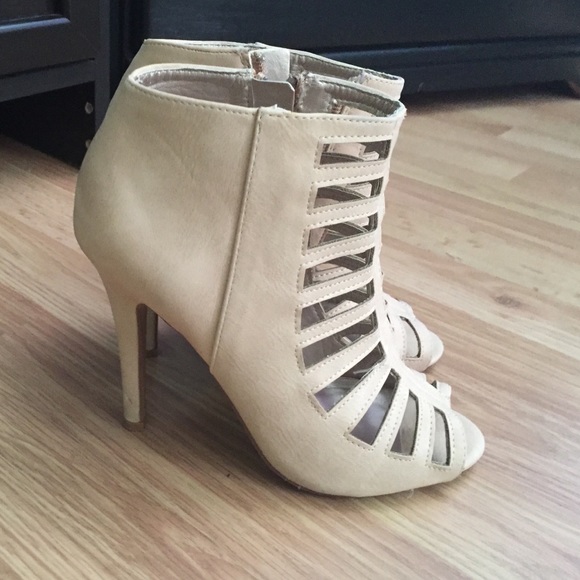 Forever 21 heels sz 6.5