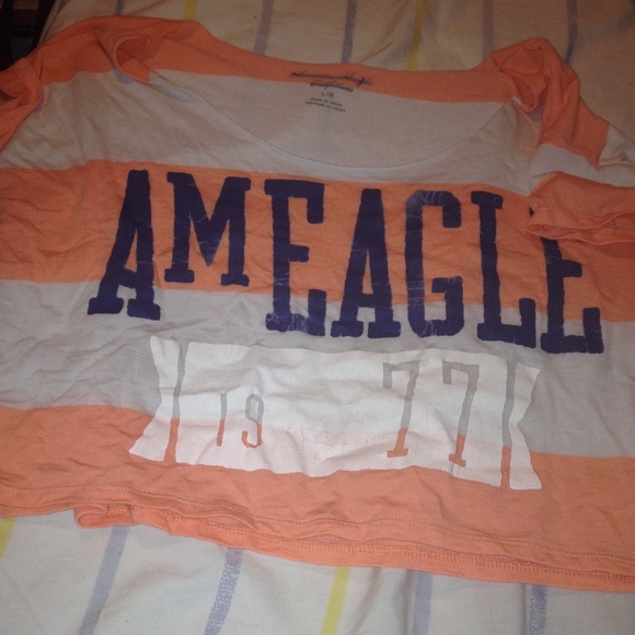 American Eagle crop top