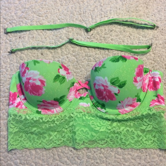 SOLD!!!!! Gilly Hicks Push 'em up multi-way bra!