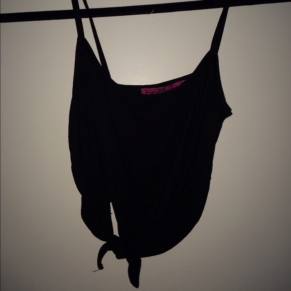 Black Crop Tank