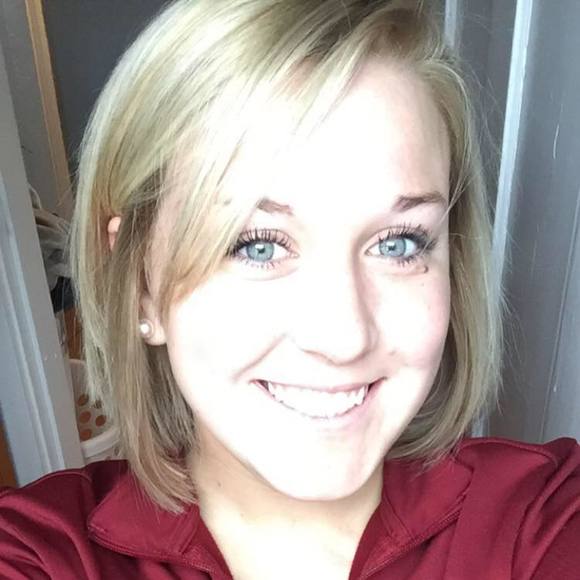 Meet your Posher, Alyssa