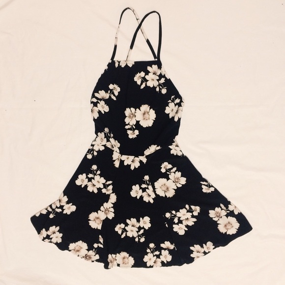 SOLD ON Ⓜ️ - Picture 2 of 2