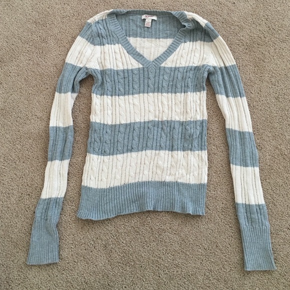 Sweater - Picture 2 of 2