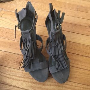Charlotte Russe fringe wedges sz 7