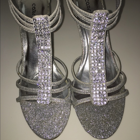 FLASH SALE Dressy silver heels!
